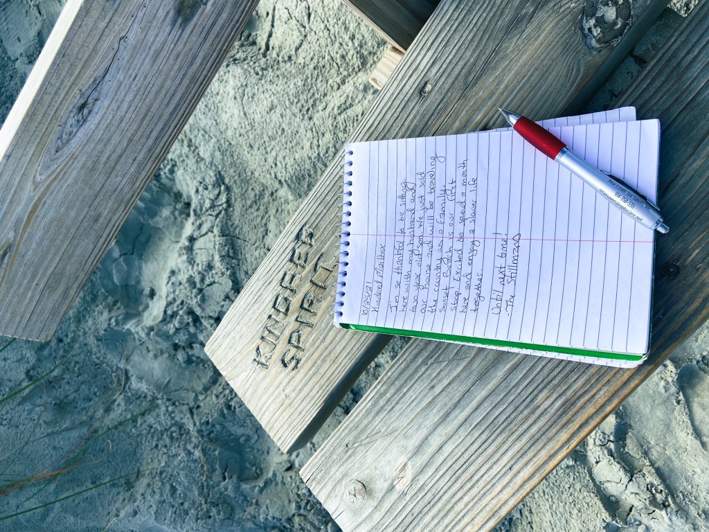 kindred-spirit-mailbox-sunset-beach-north-carolina